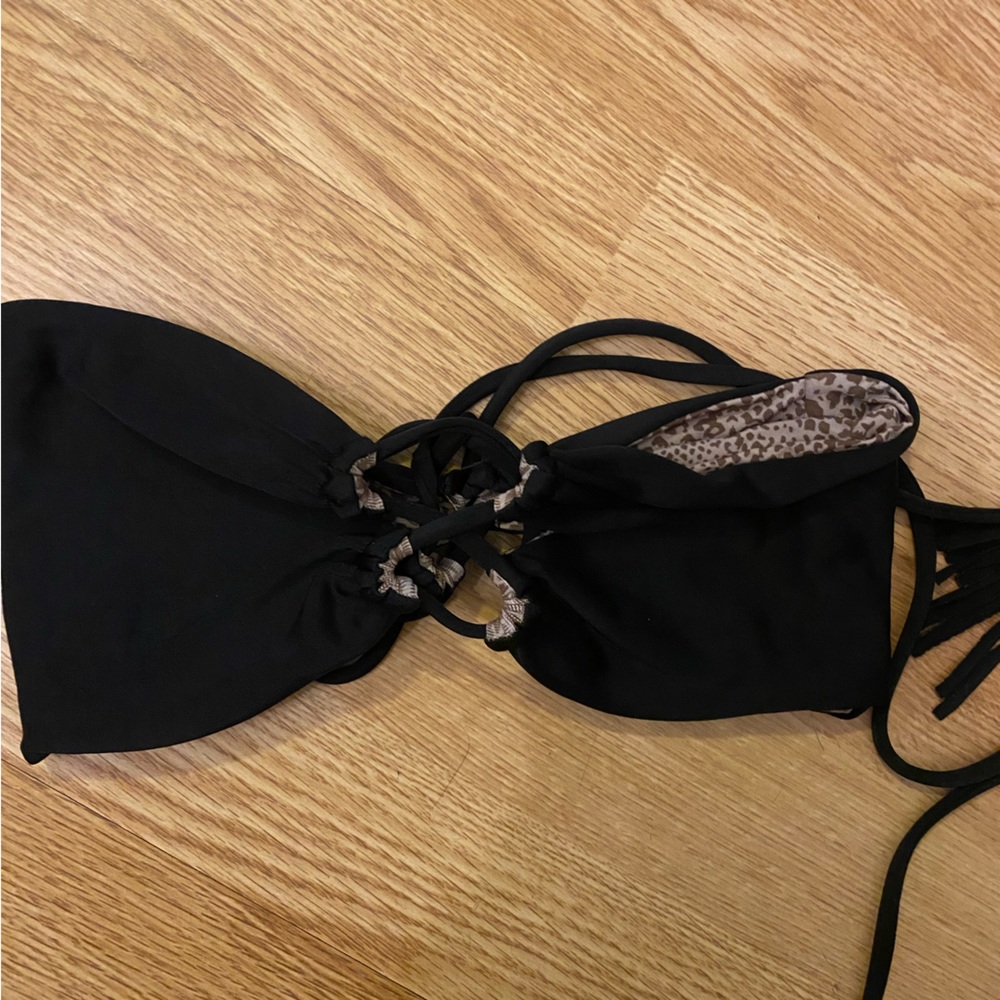 acacia bikini top are apples
